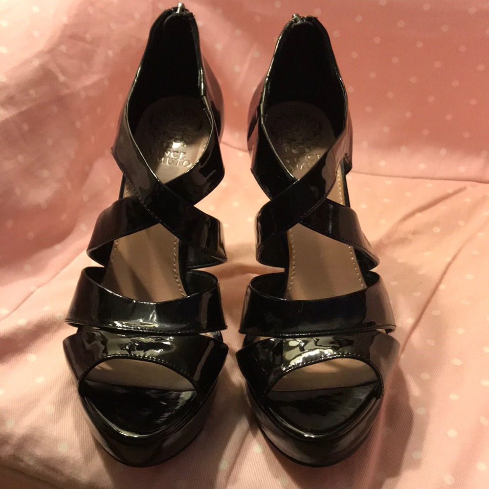 BRAND NEW-Vince Camuto Heels